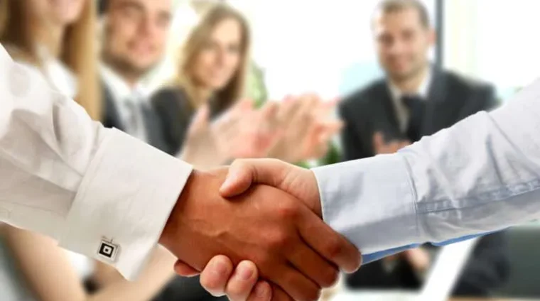 Influencing-Persuading-and-Negotiation-Skills-768x576